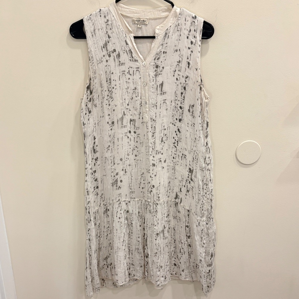 Via Signoria Italy Silk Abstract Print Sleeveless Ruffle Hem Shift Dress White M